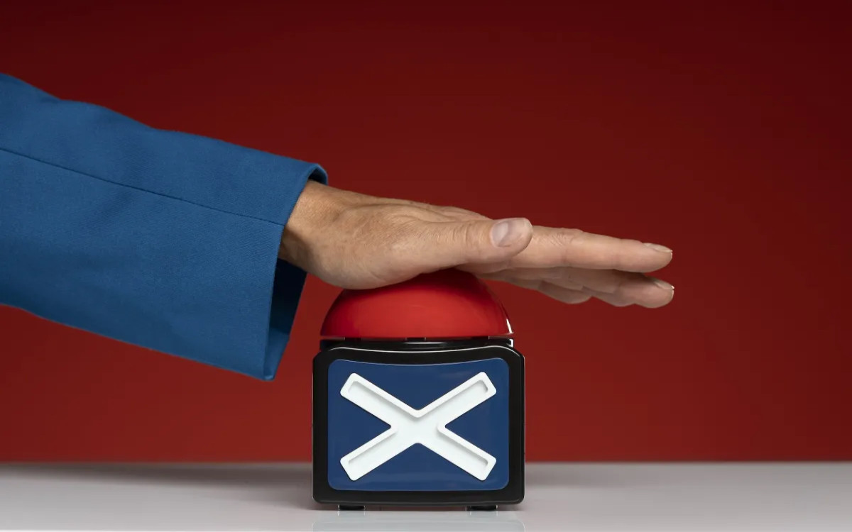 MM-ova mini anketa: Bi tudi vi prepovedali X?