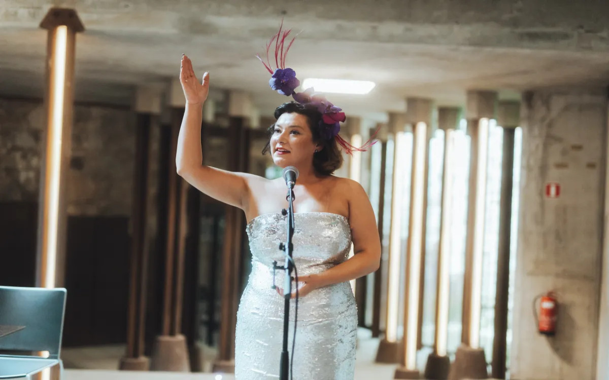 Iz revije SaMMozavestno: »Klobuki so zabavni. In to veselje želim deliti z drugimi!«