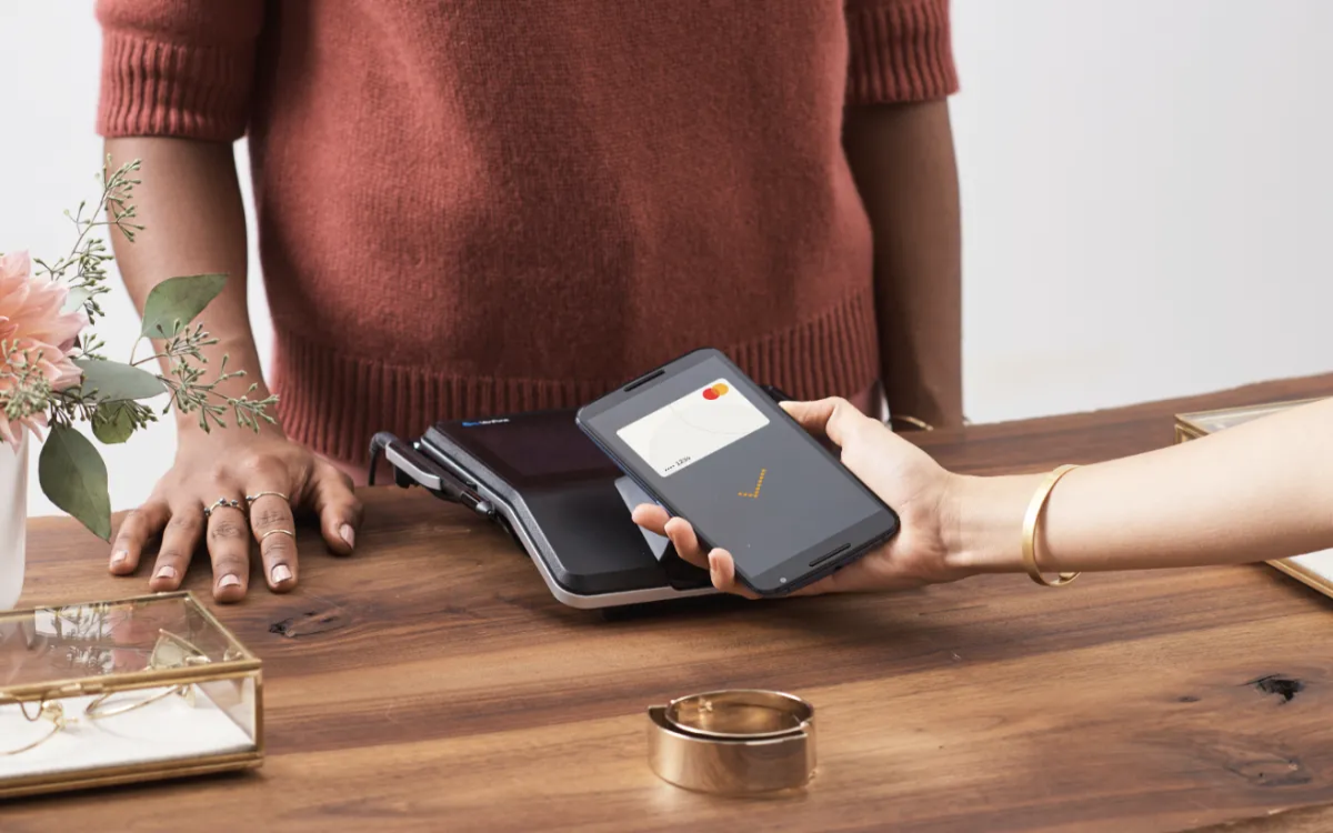 Mastercard uvaja haptični logotip