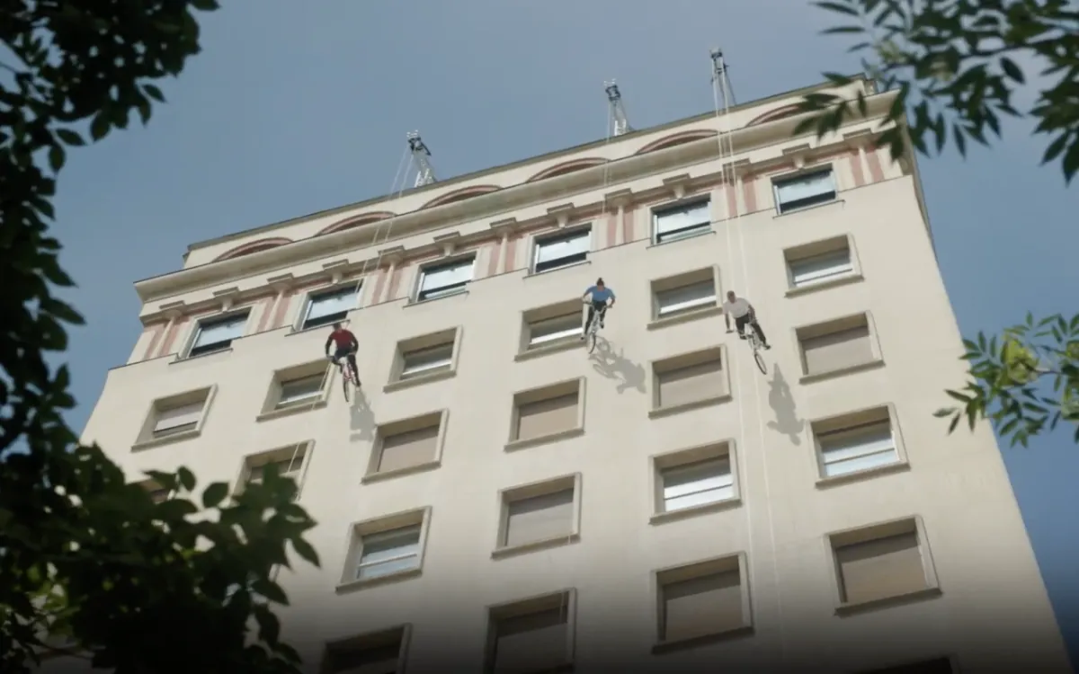 Z akrobati na kolesih po Nebotičniku do naslova najbolj izvirne destinacije