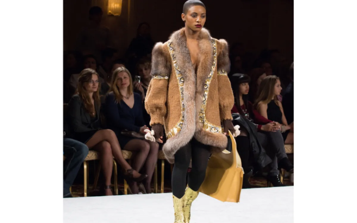 Preboj športnega udobja v svet formalne mode