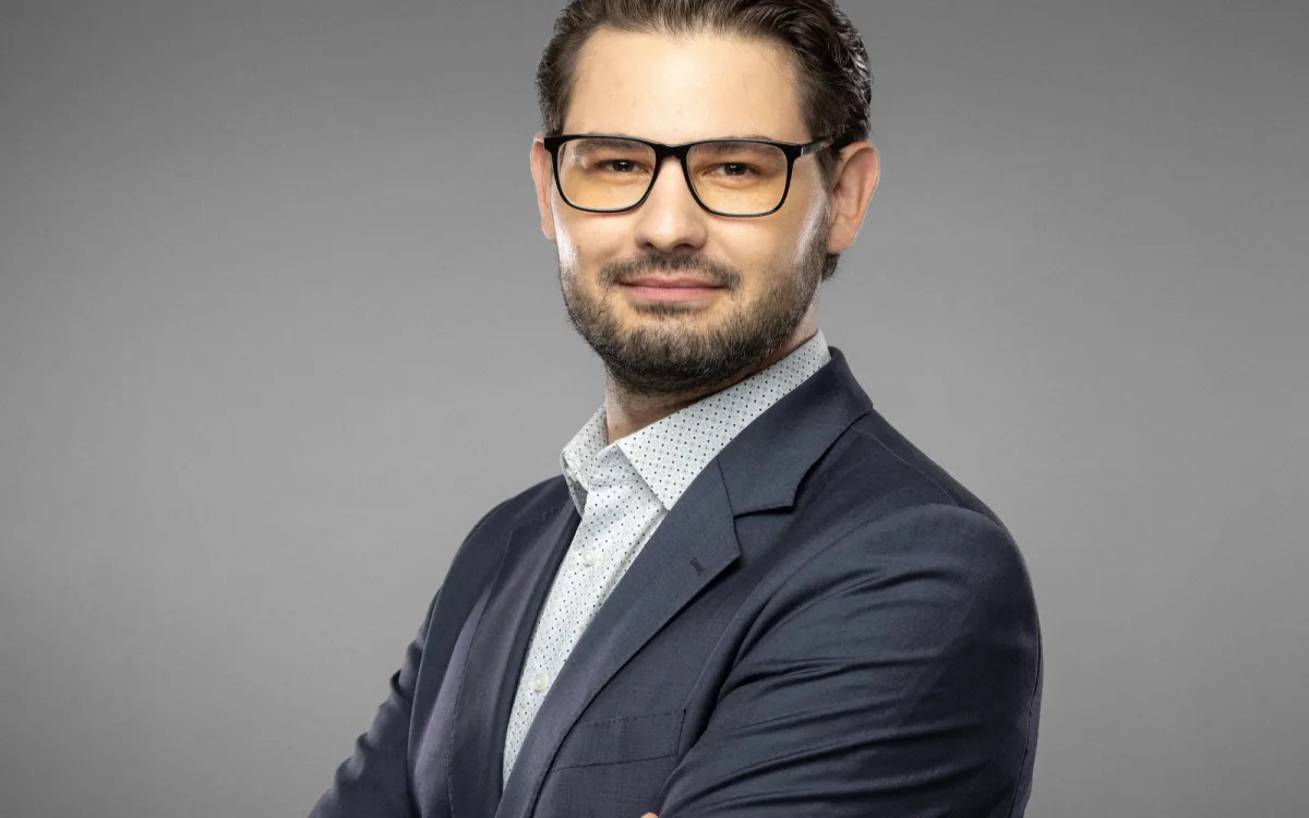 Nik Prebil je zdaj mlajši partner v družbi Herman & partnerji