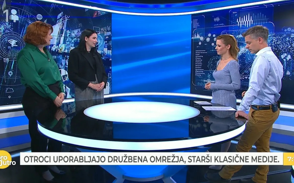 Mladi se informirajo prek TikToka, Instagrama in Snapchata