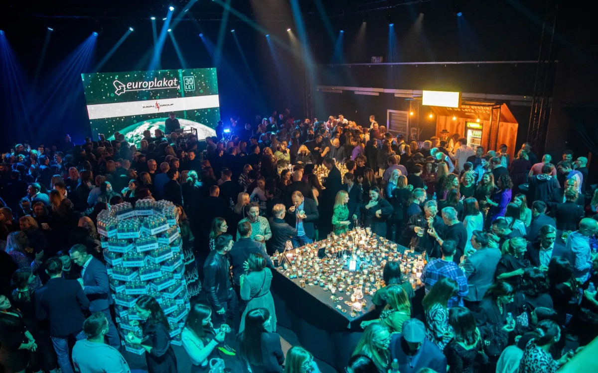 Kateri oglasi so lani najbolj izstopali na zunanjih površinah?