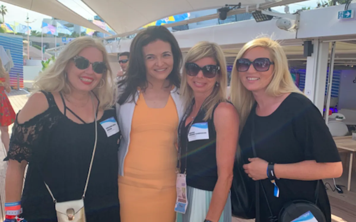 Nekdanja direktorica Mete (Facebook) bi rada postala Slovenka