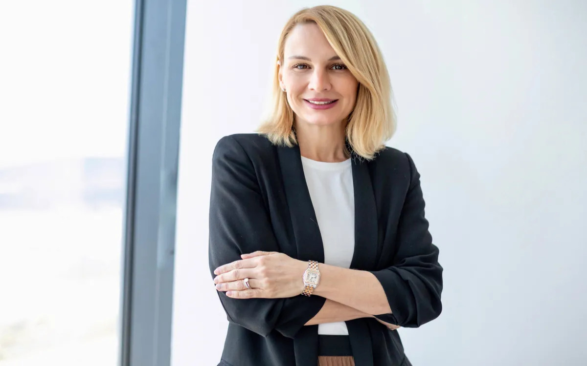 Ženske, izberite dobro plačane službe in se potegujte za vodilne položaje!