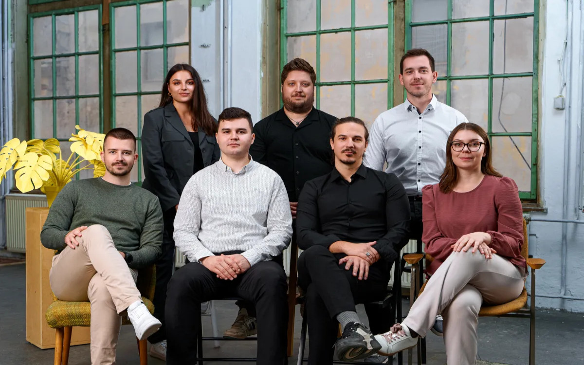 Mala, a mogočna agencija, ki združuje strateško razmišljanje in kreativno izvedbo