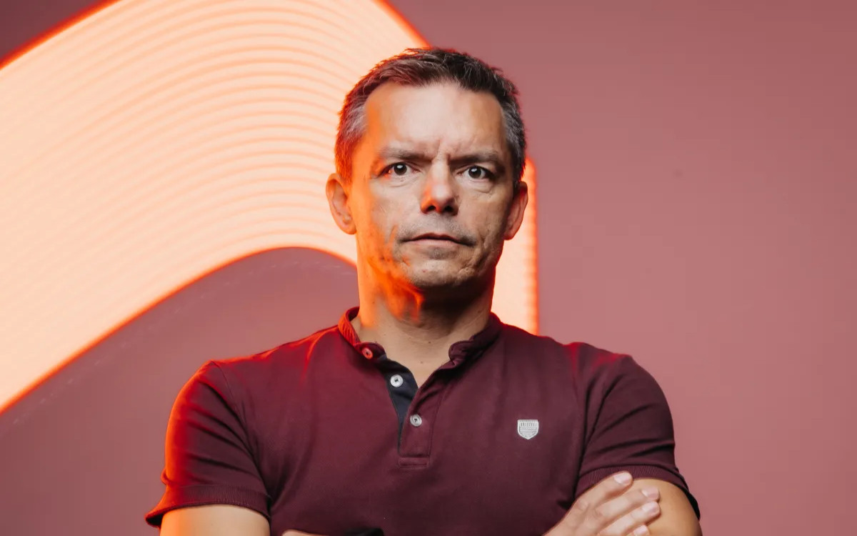 Požrešnost in pristranost: Informacijska dieta in implikacije za oglaševalce