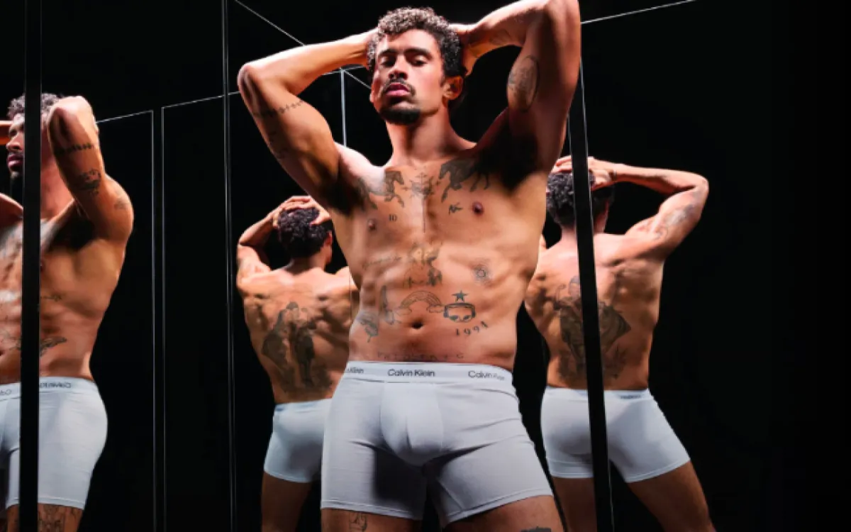 Bad Bunny: Novinec v »hiši slavnih« Calvina Kleina