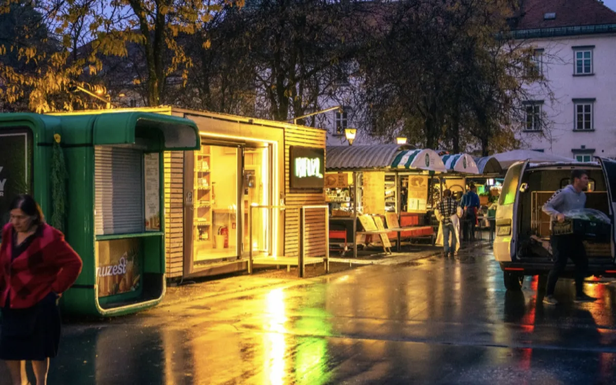 Trgovina brez prodajalcev, odprta 24 ur na dan