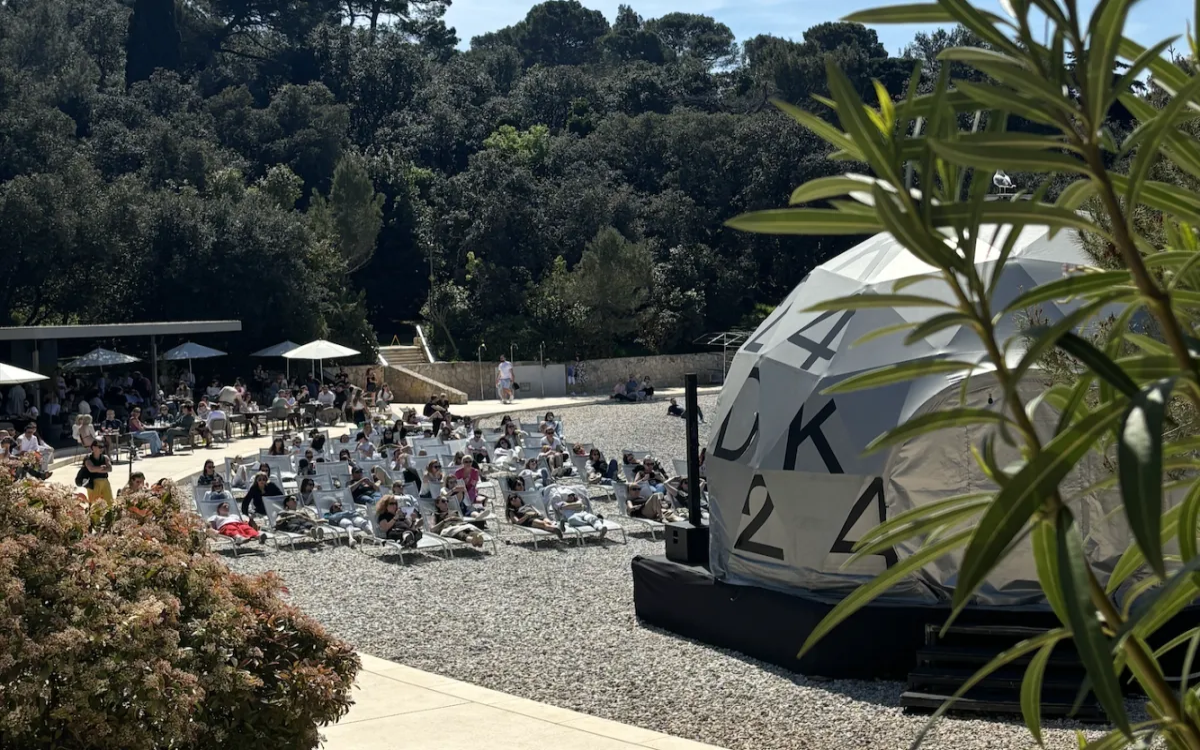 Slovenske barve na Dnevih komunikacije