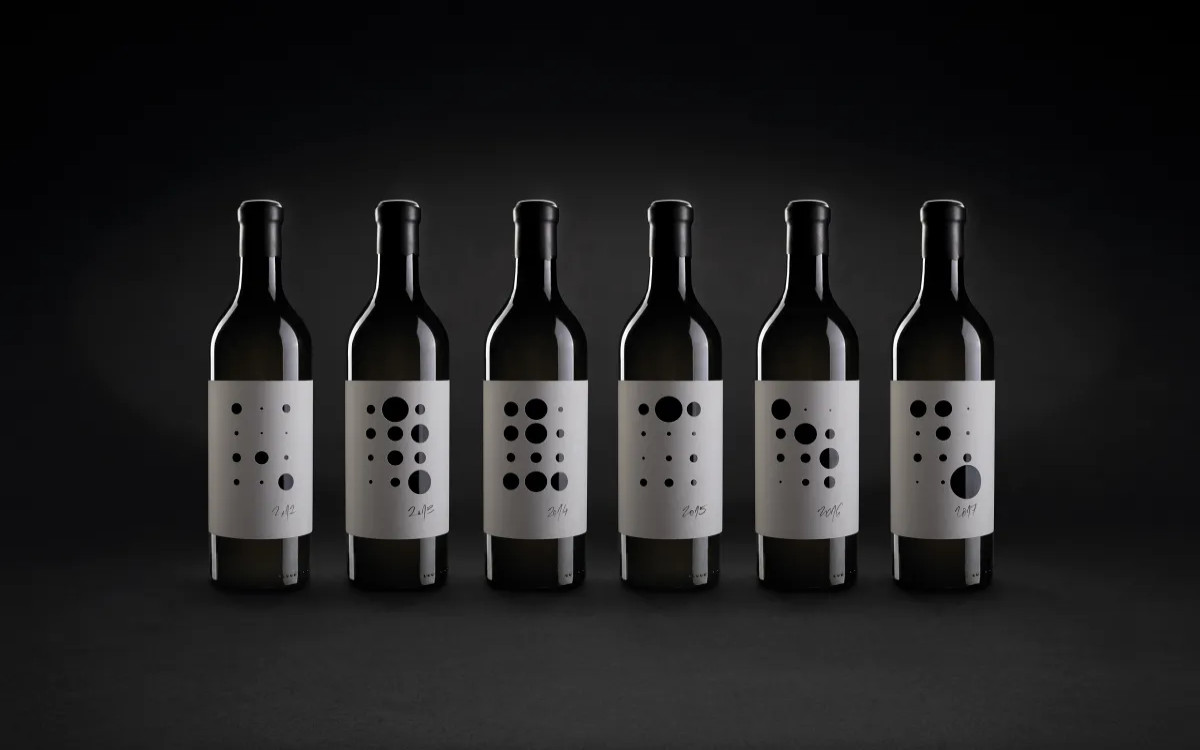 Etiketa hrvaškega vina Piquentum med najbolj inovativnimi oblikovalskimi rešitvami