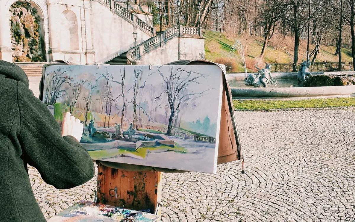 UI sprejeta na študij umetnosti na Dunaju