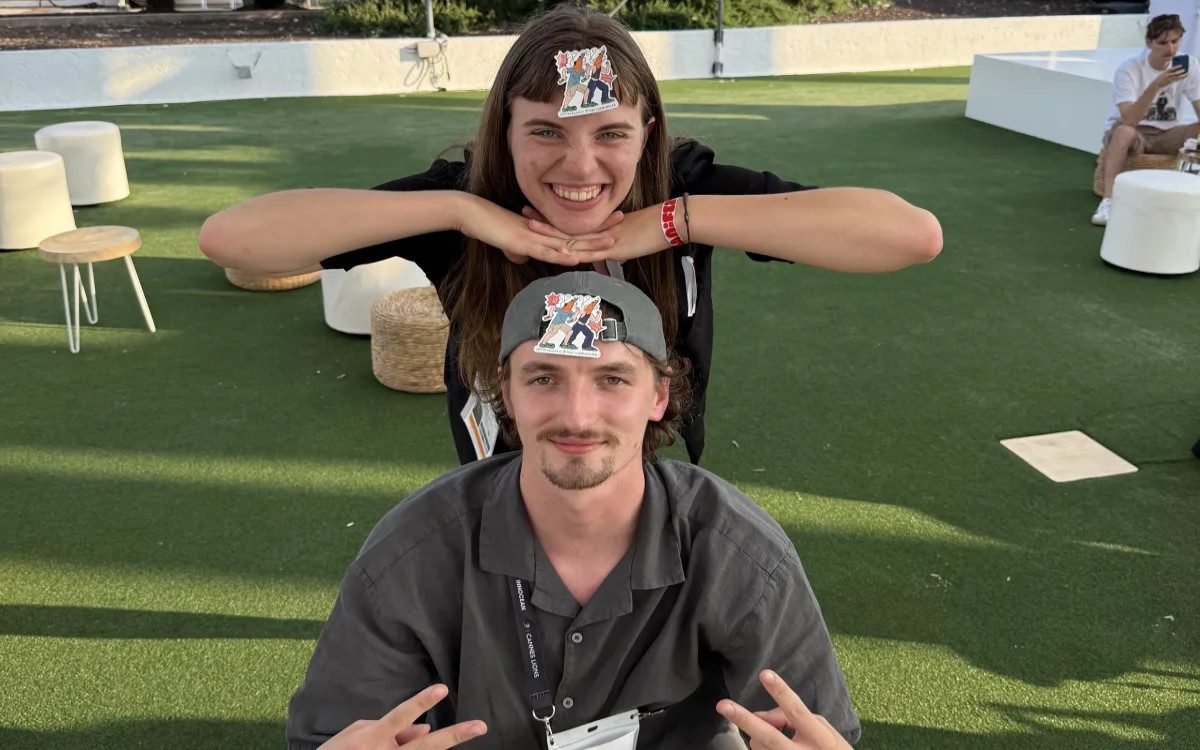 Bzzzz ... mlada kreativca bosta rešila divje čebele