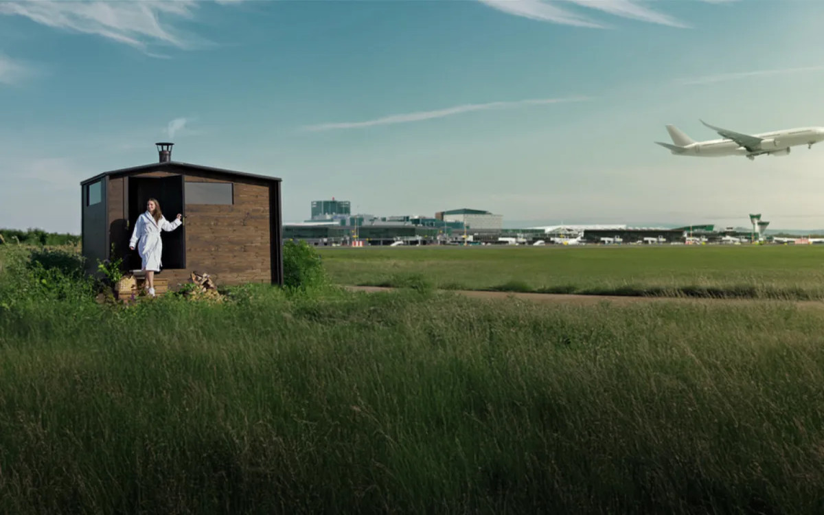 Oglaševanje malce drugače: Na Finskem postavili prvo savno na letališču