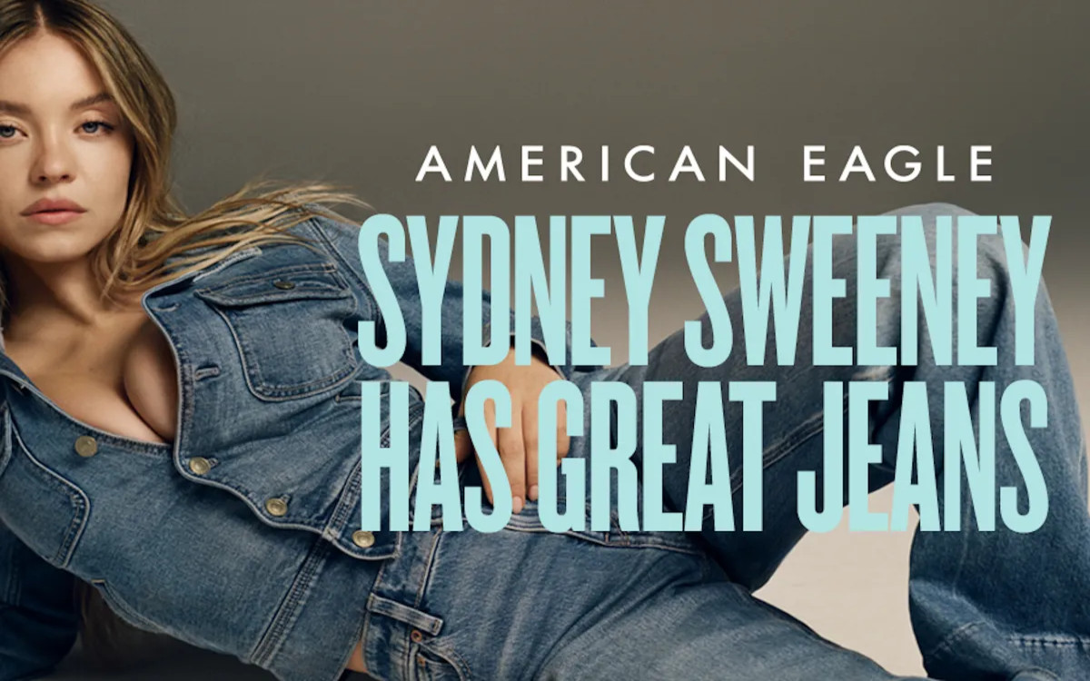 Javnost o kavbojkah: »V ospredju Sydney Sweeney, v ozadju Trump, tudi nacizem.«