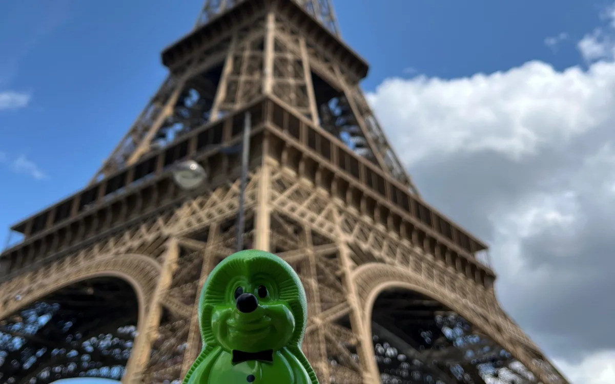 Opazili smo: OTP-jev ježek potuje po svetu