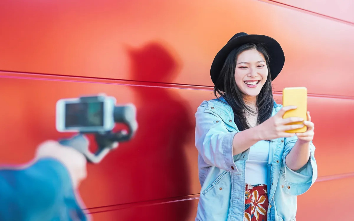 Kitajska: O zdravstvu, pravu, izobraževanju in financah lahko vplivneži govorijo samo, če imajo primerno izobrazbo