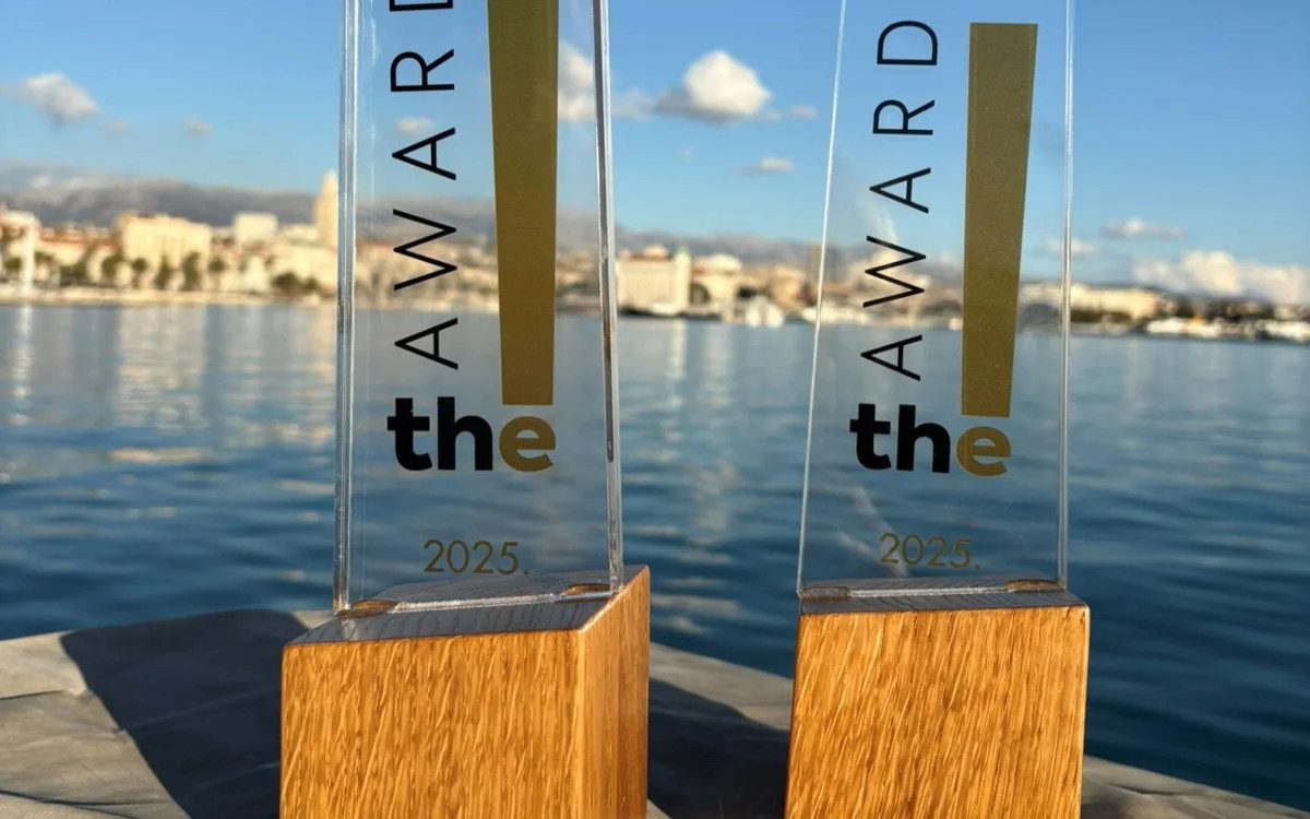 Komunikacijskim projektom NLB dve zlati priznanji the! Award