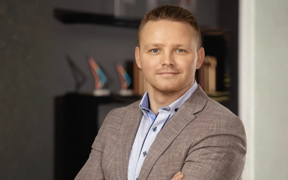 Novi predsednik DMS je Peter Vidmar