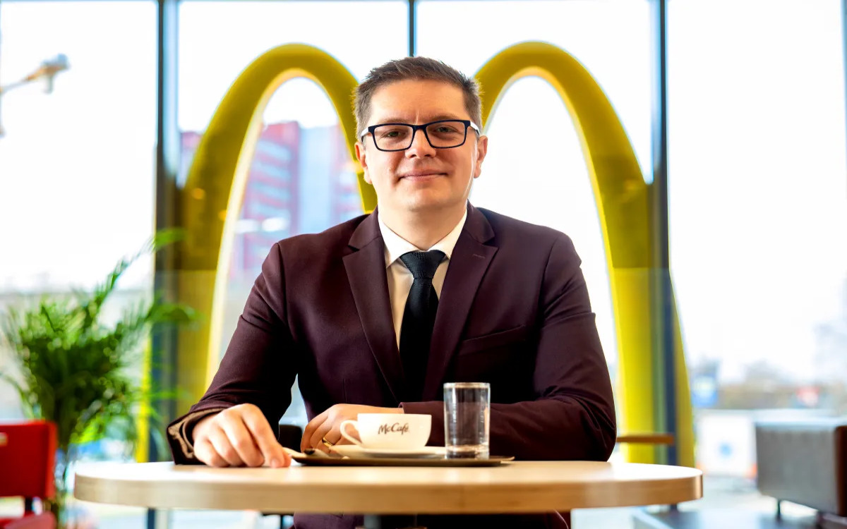 Globalna znamka poskrbi za jasen okvir, lokalni marketing pa za dušo