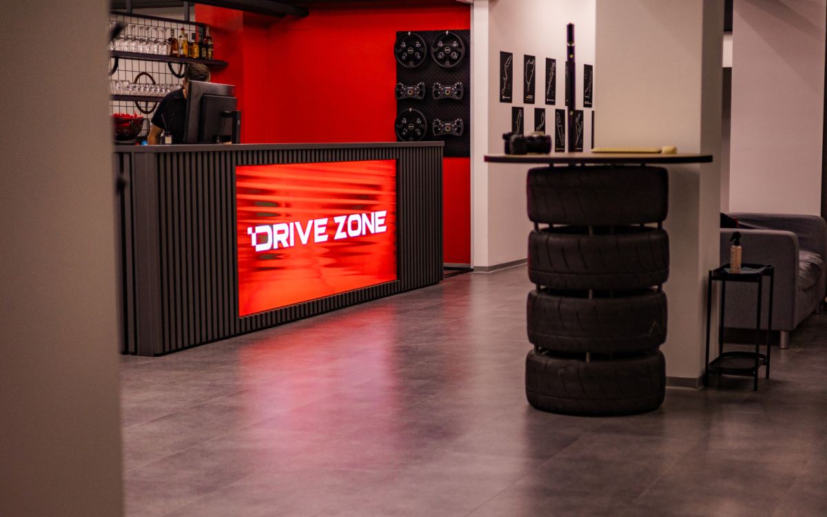 Drive Zone: ko simulator vožnje ni več igra, ampak trening motošporta