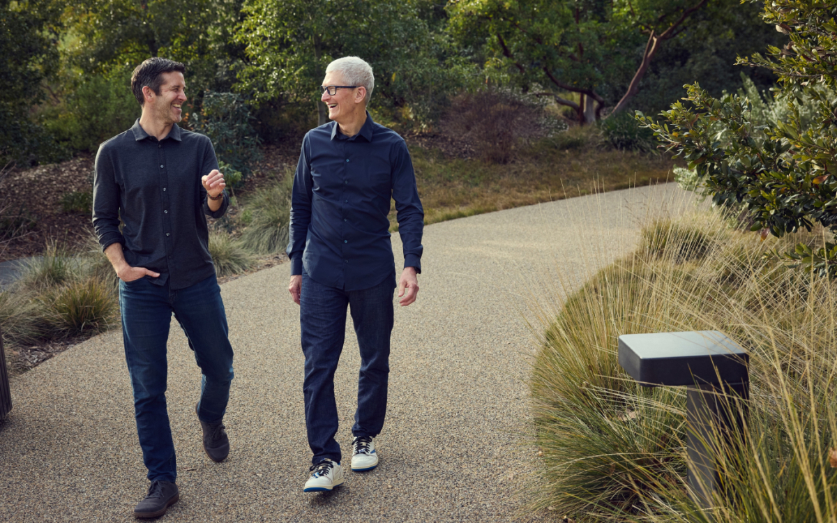 Konec Cookove ere: kdo je John Ternus in kaj čaka Apple?