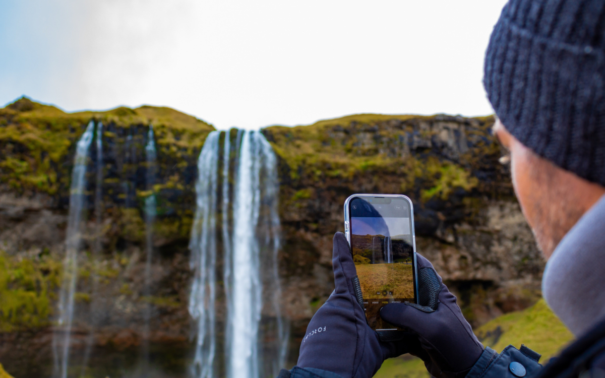 Ste slab fotograf? Icelandair ima službo za vas!