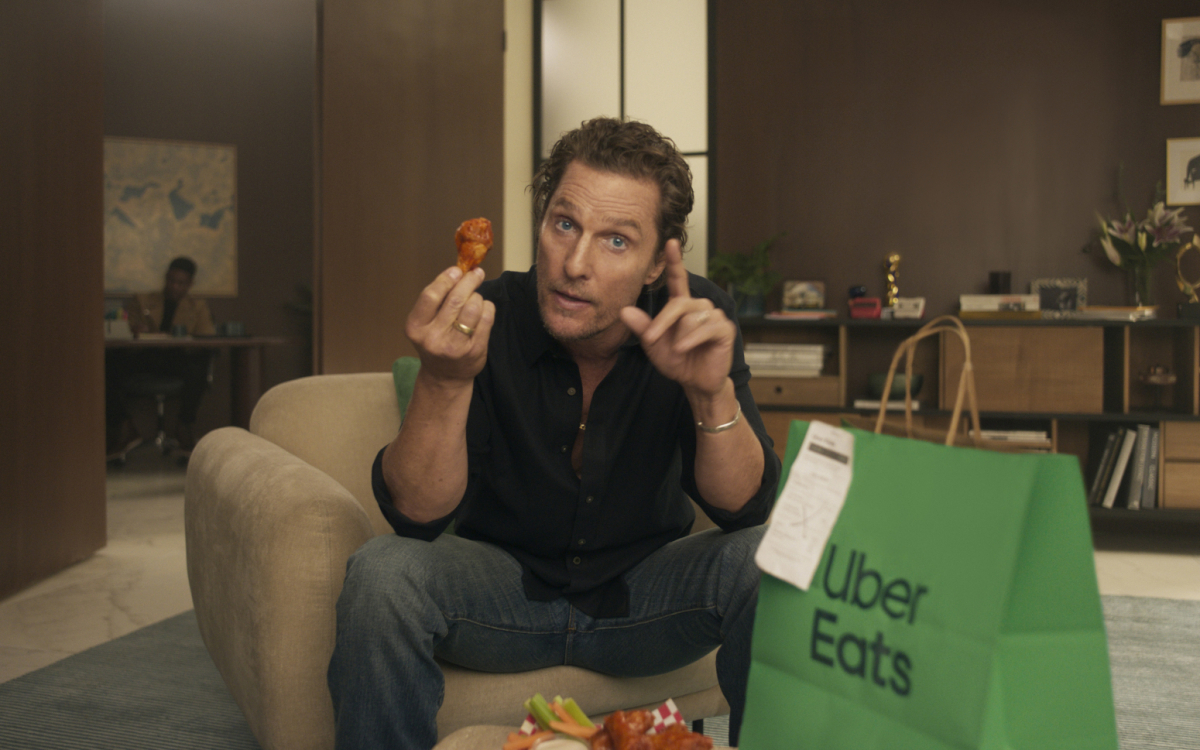 Uber Eats navdušil na podelitvi ameriških effiejev
