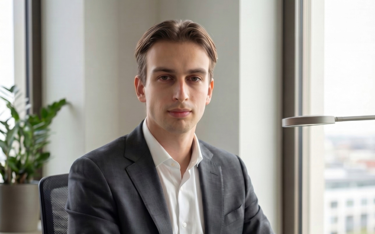 Sedem: Od SMS marketinga do celovite UI-pogojene digitalne agencije