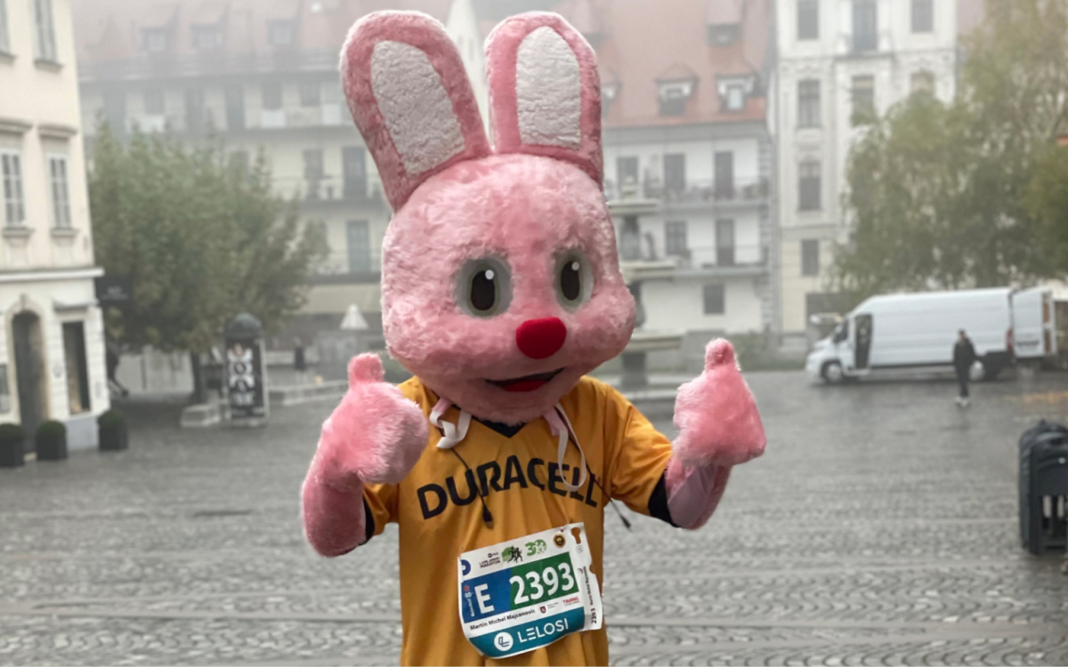 Zajček, ki ne odneha: od Duracellovega oglasa do Ljubljanskega maratona